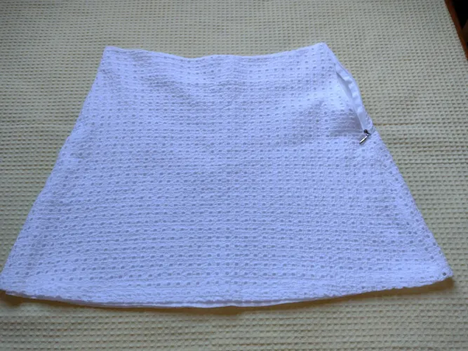 Saia Branca de Laise/Broderie - 38