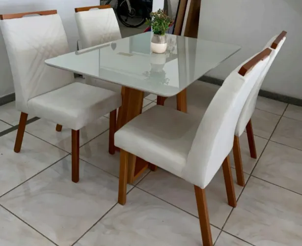 Mesa de jantar Holly 4 cadeiras top 