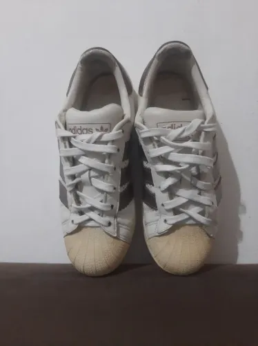 Tênis Adidas Superstar Número 38(Primeira Linha)