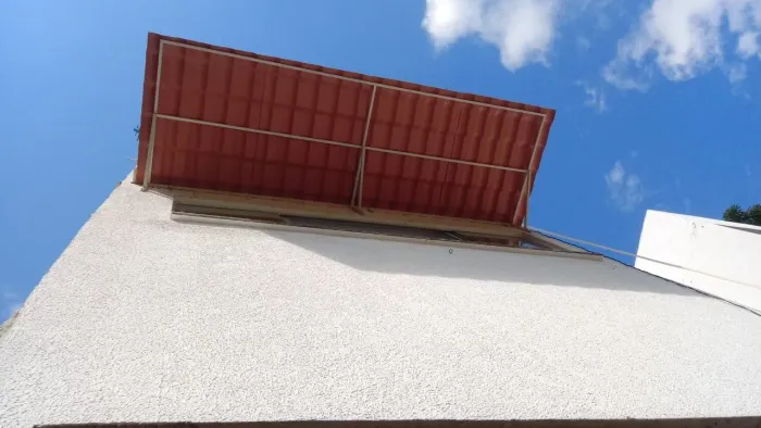 Toldos e coberturas em lona e policarbonato em várias cores e modelos