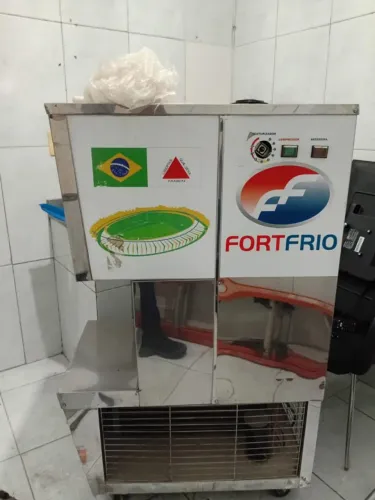 Máquina de açaí e sorvete 