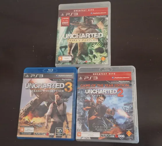Vendo trilogia Uncharted para PS3.