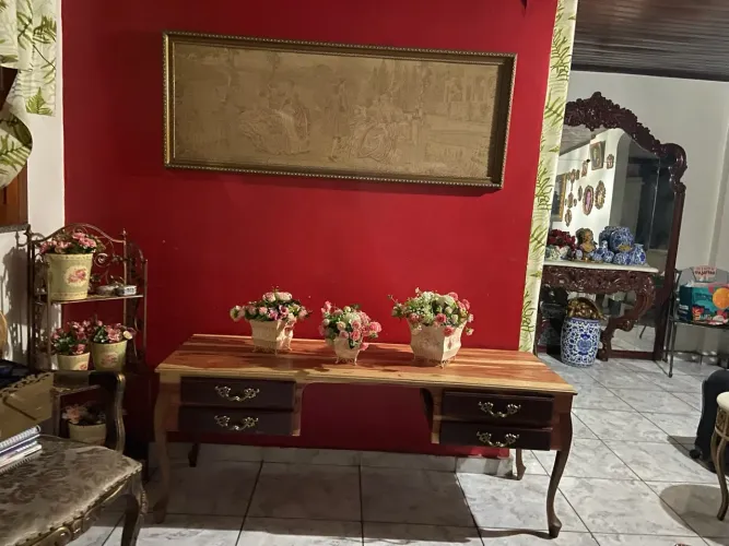 Console / aparador madeira (baixo) não é escrivaninha 