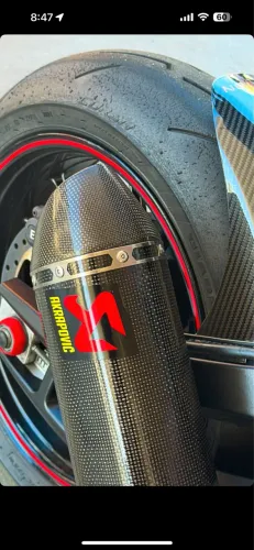 Ponteira Akrapovic 