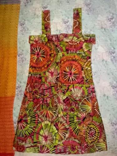 LOTE 6 VESTIDOS TAM.P DIVERSOS. Ler descrição...