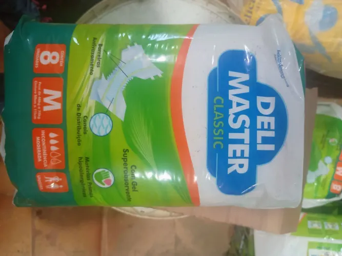 Fraldas geriátrica para Incontinência Deli Master Classic - 8 Unidades