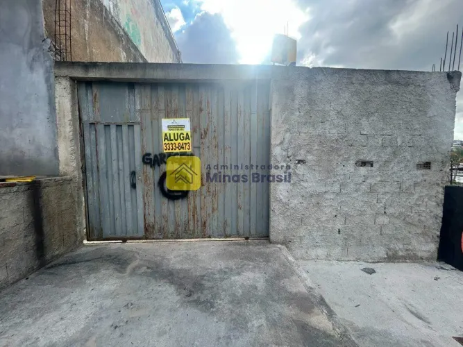 Lote com aproximadamente 150m²