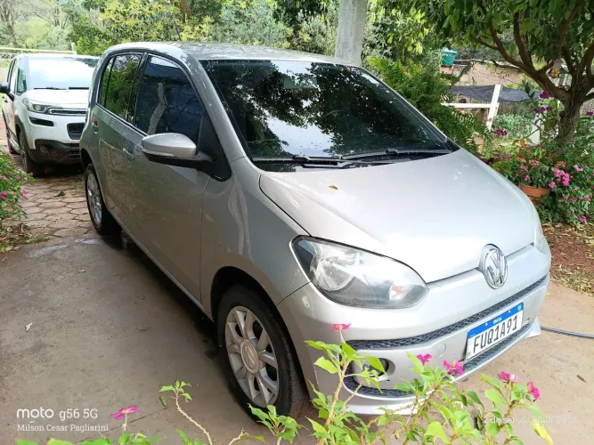 Volkswagen Up! High I Motion 1.0 T. Flex 12V 5P 2015