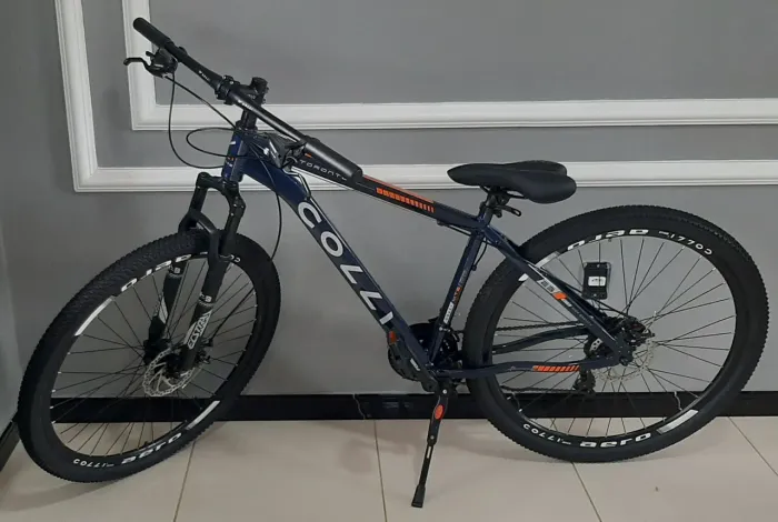 Vendo esta linda bicicleta Colli Toronto semi-nova.