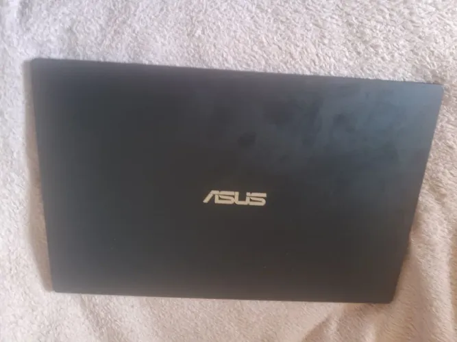 Notebook semi novo