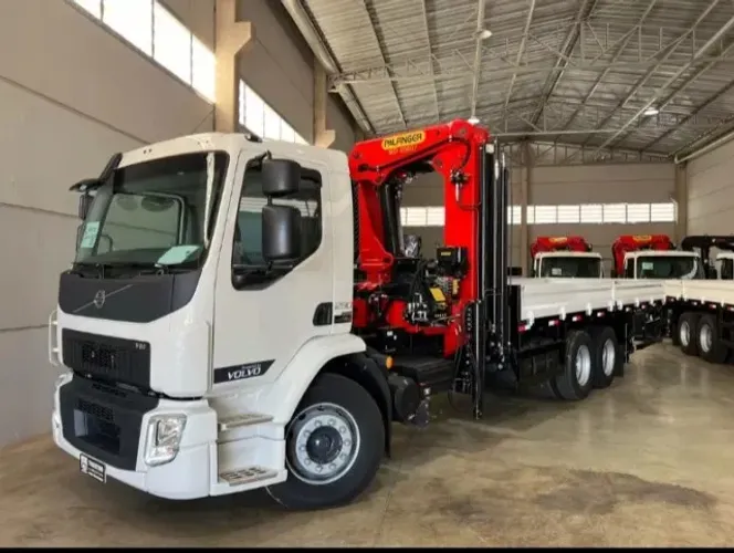 VOLVO VM 290 6x2 - 2024/2024 0KM