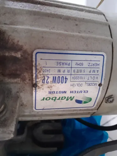 Vendo motor de máquina reta industrial