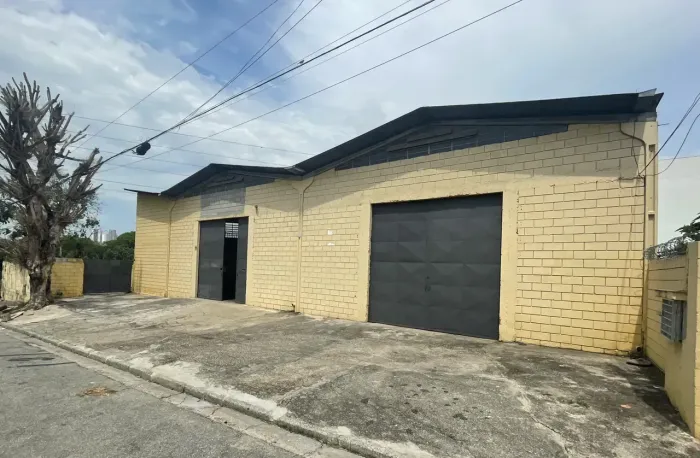 GALPÃO COMERCIAL COM 482M² VILA BARCELONA