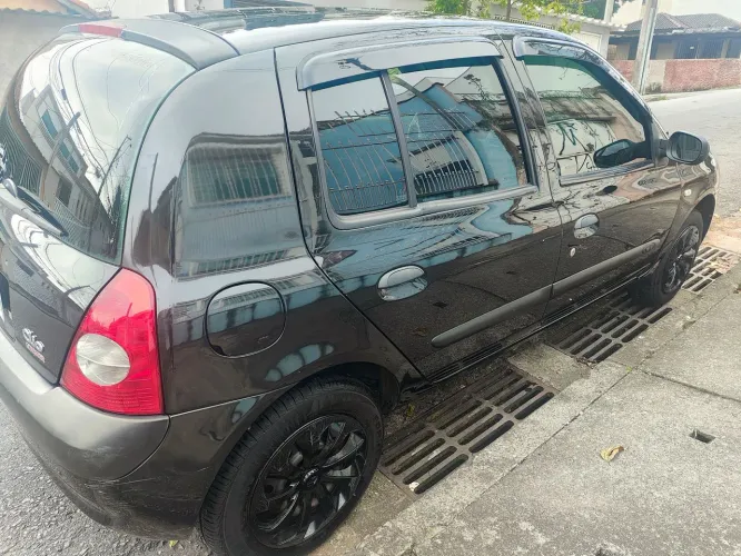 Renault Clio Expression Hi-flex 1.0 16V 5P 2006