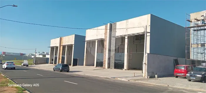 Salão Comercial para locação em Residencial monte verde - SP