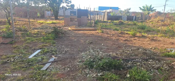 Vendo lote bairro Nossa Senhora de Fátima planaltina df