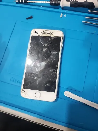 iPhone 8 ? R$90