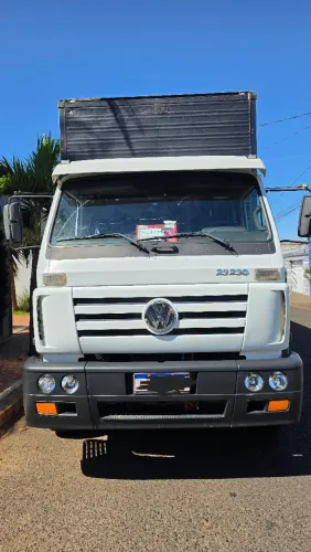 Vendo truck bau VW 23230 2014.