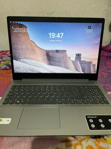 Notebook Lenovo i3