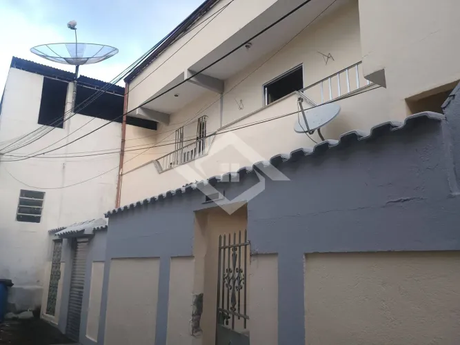Atenção investidor Avenida de 5 casas 290 mil ou vendo casas separado