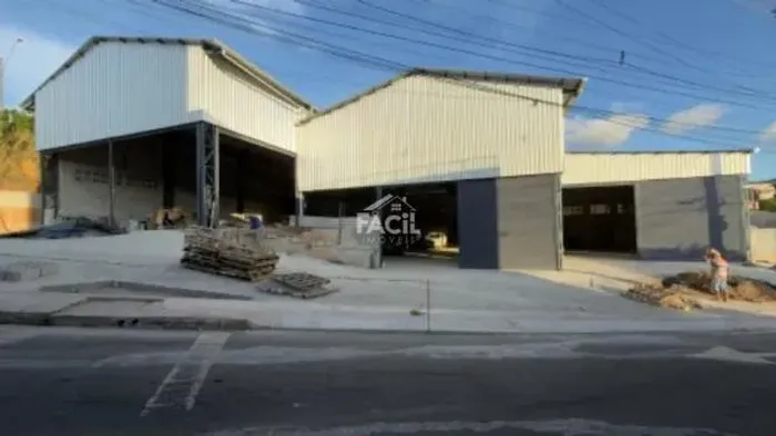 Galpão para Alugar em Planalto Serrano, Serra, 900m², 5 Banheiros