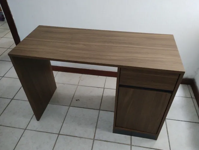 Escrivaninha R$ 100