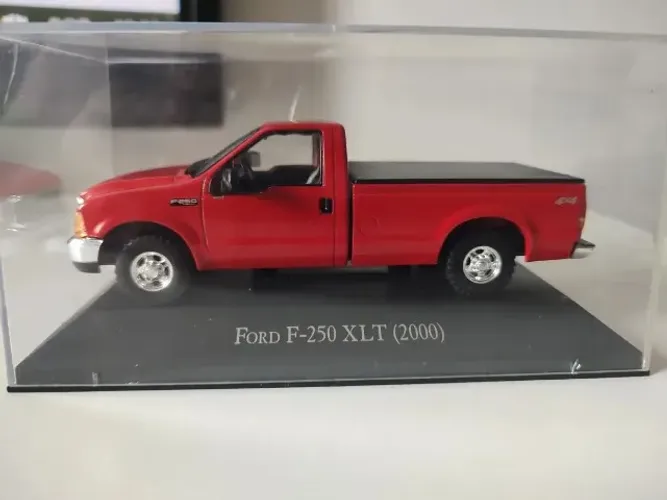 Miniatura Coleção Carros Inesquecíveis Do Brasil Ford F-250 Xlt 2000