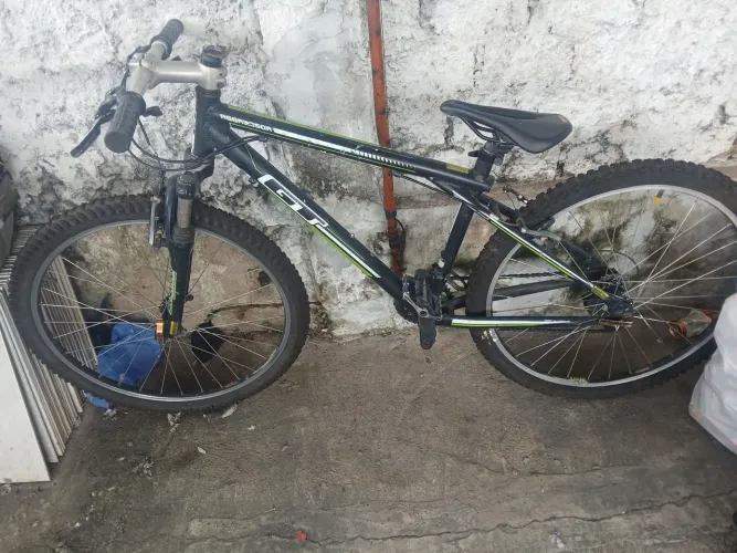 Bicicleta GT aro 26