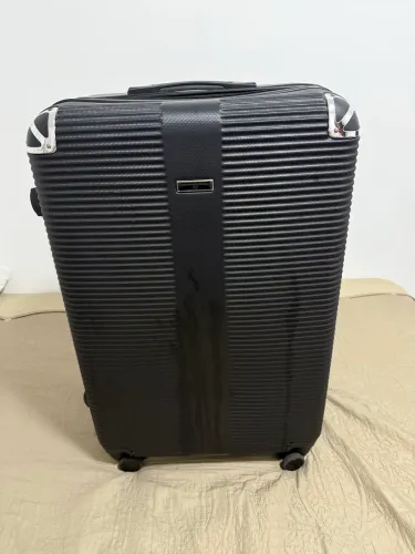 Vendo 2 malas 32 kilos Semi Novas