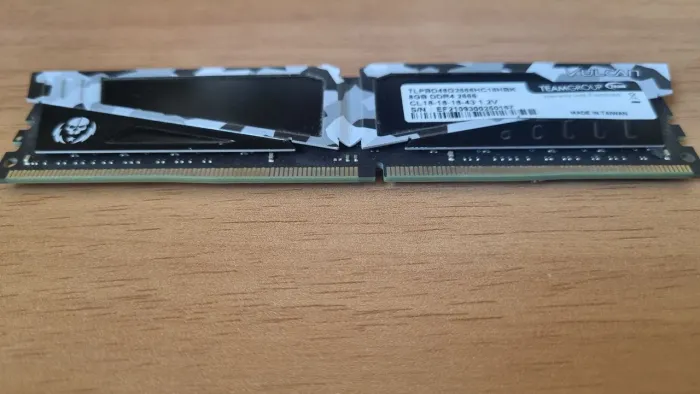 Memória RAM 1x8GB  DDR4 2666MHZ