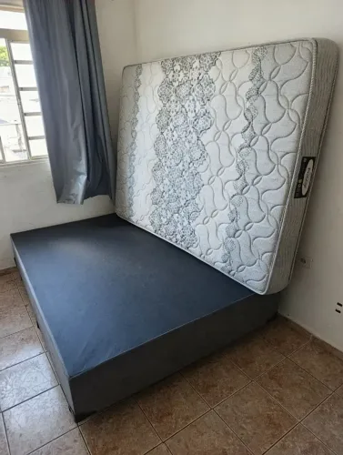 Vendo cama de casal em perfeitas condições! 750 reais.