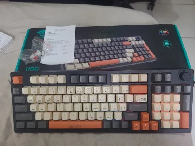 Teclado Gamer Mecânico sem Fio (Wireless e Bluetooth)