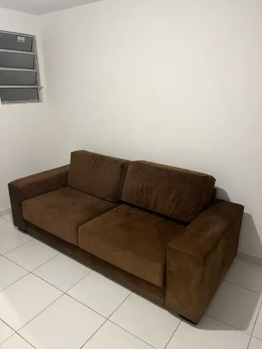 Sofá confortável em ótimo estado