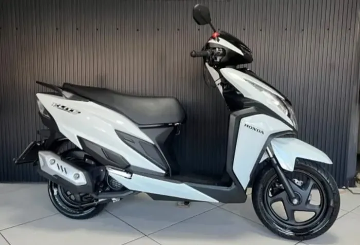 Vendo moto elite zera !!