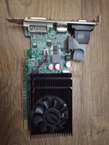 Vendo/Faço rolo em Placa de vídeo EVGA NVIDIA GeForce GT 430 1GB DDR3