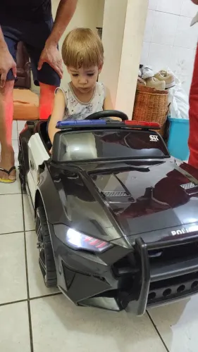 Carro elétrico infantil (Polícia)