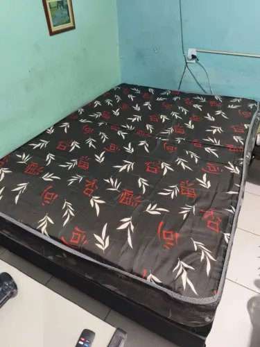 Colchão novo (comprado a duas semanas)