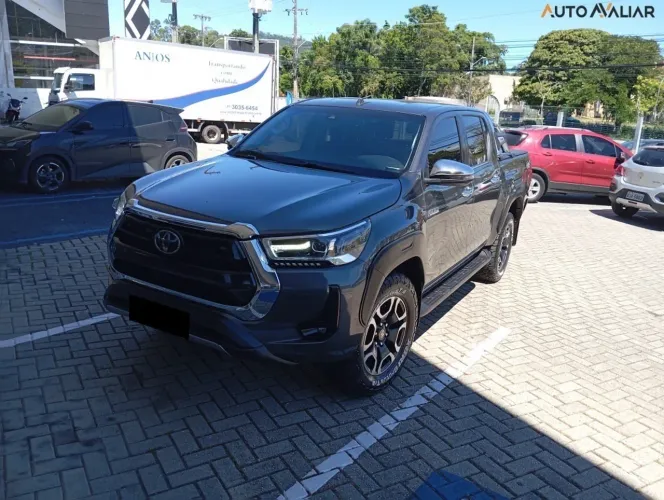 Toyota Hilux CD SRX 4X4 2.8 TDI 16V Diesel Aut. 2021