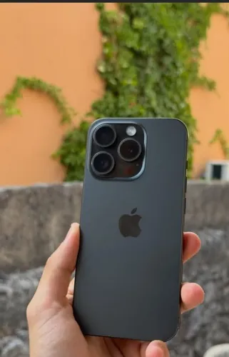 iPhone 15 Pro Preto 128 GB 6 meses de garantia