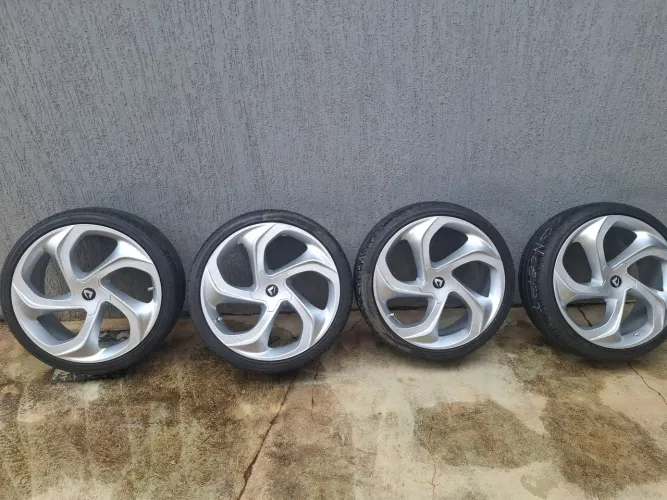 Jogo de rodas aro 20 furação 5x114,3
