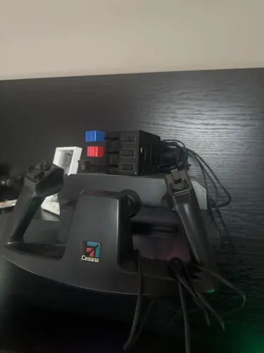 Vendo joystick Cessna pro flight yoke