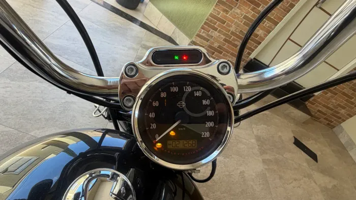 Harley Davidson Sportster XL Custom 1200C ano 2018