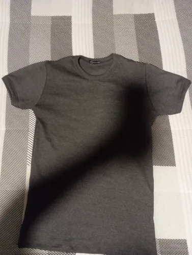Kit 2 Camisetas Caneladas Masculina Cinza claro e Cinza escuro - Básica | Ótimo Estado