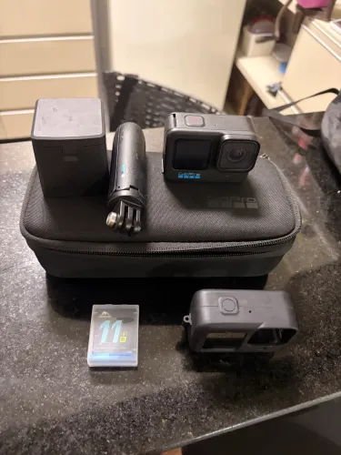 Gopro hero 10 black bundle 