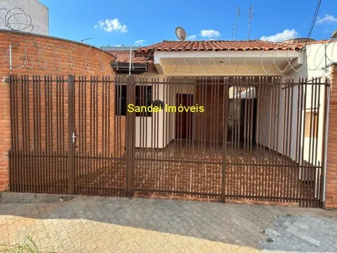 à Venda em Sorocaba-SP, Parque Ouro Fino: 3 Quartos, 1 Suíte, 2 Salas, 2 Banheiros, 2 Vaga