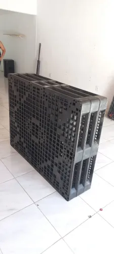 Pallet de plástico preto 