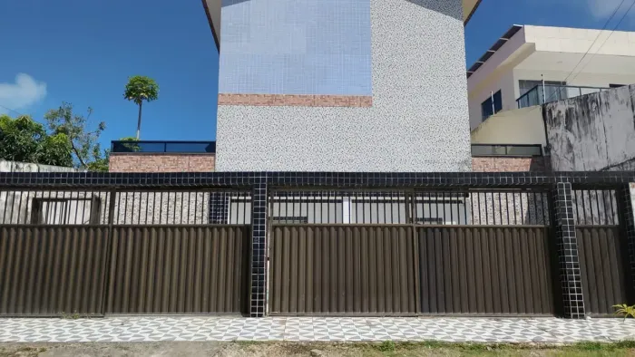 ALUGO DUPLEX COM 3 QUARTOS EM OLINDA 2.000 MIL REAIS