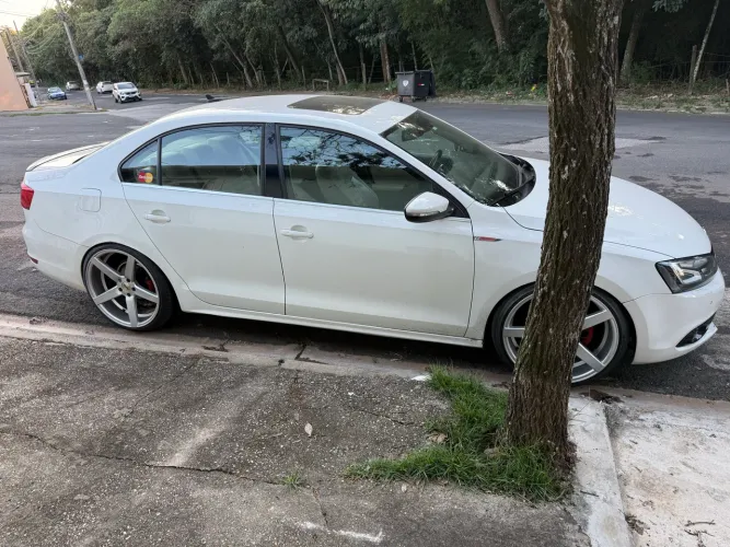 Volkswagen Jetta Highline 2.0 TSI 16V 4P Tiptronic 2013