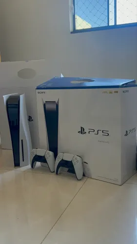 Console Sony Playstation 5 Ps5 mídia física Edição Padrão Com 2 Controles