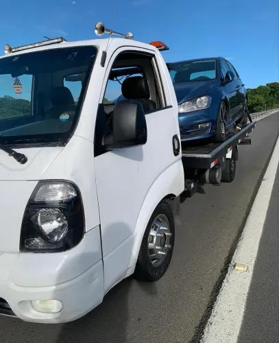 Kia bongo guincho